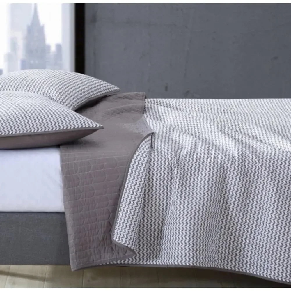 City Scene 2 Pce. Twin Quilt Set, Reversible Cotton Leaves Mink Chevron Stripe